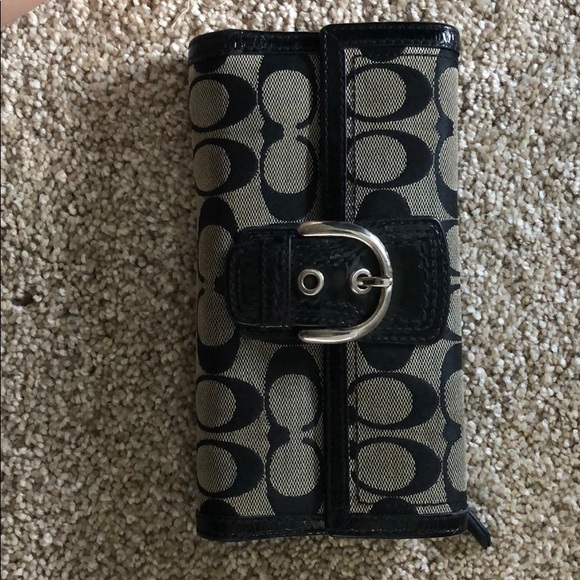 Coach wallet - Picture 1 of 6